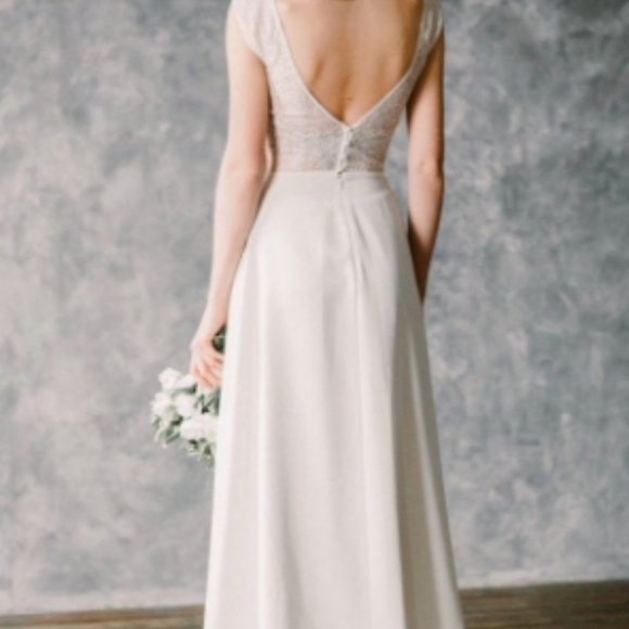 Boho wedding dress • lace wedding dress with open back • elegant wedding dress • - Picture 2 of 3